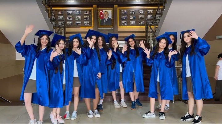 Memories and Friendships of Our English-Section Graduates