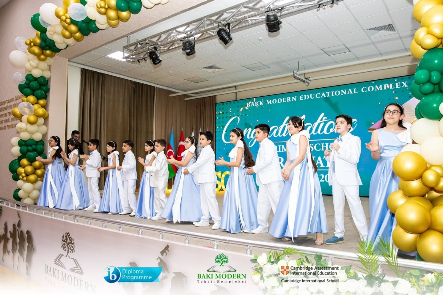 Primary School Graduation Celebrated at Baku Modern Education Complex