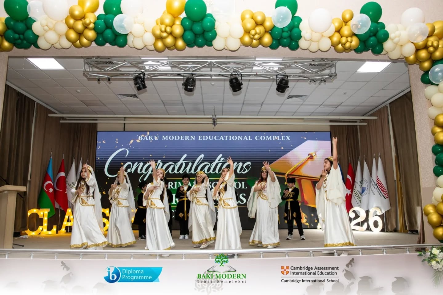Primary School Graduation Celebrated at Baku Modern Education Complex