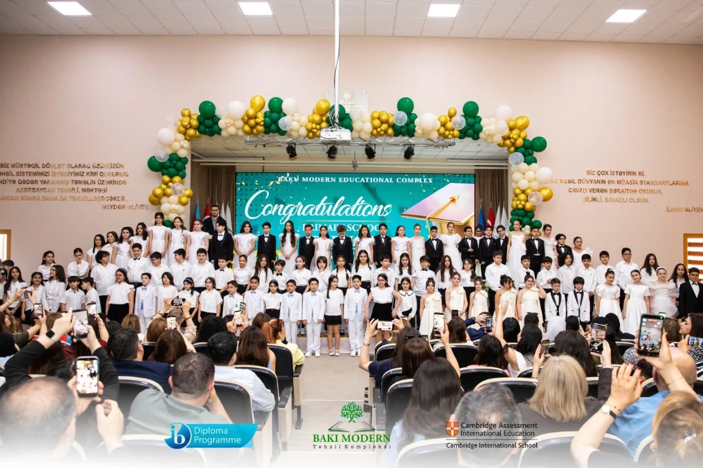 Primary School Graduation Celebrated at Baku Modern Education Complex