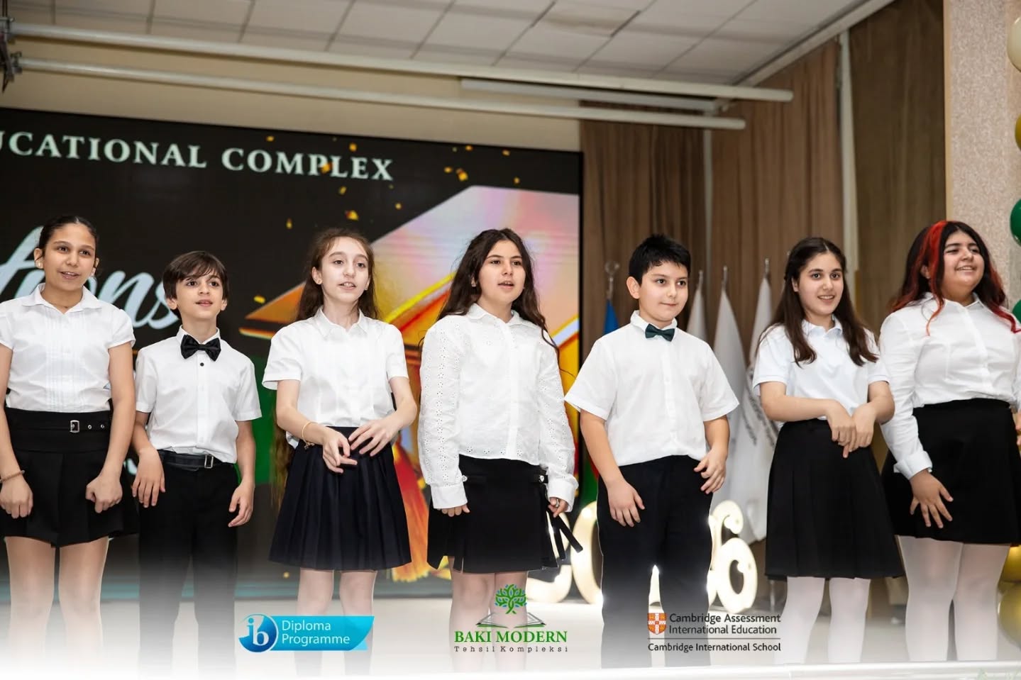 Primary School Graduation Celebrated at Baku Modern Education Complex