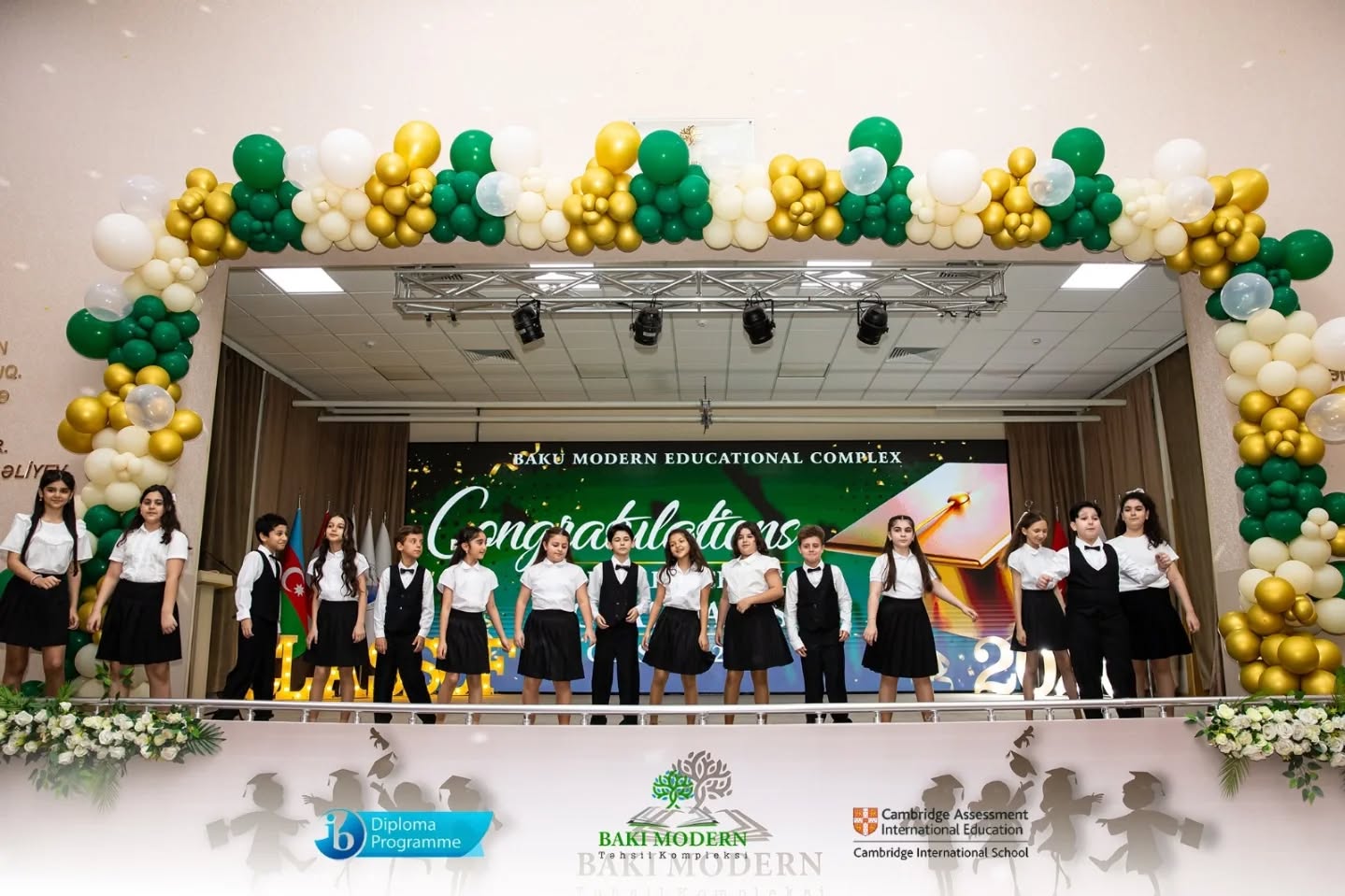 Primary School Graduation Celebrated at Baku Modern Education Complex