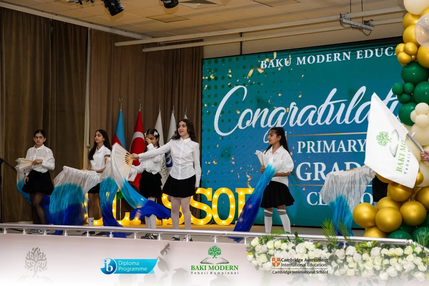 Primary School Graduation Celebrated at Baku Modern Education Complex