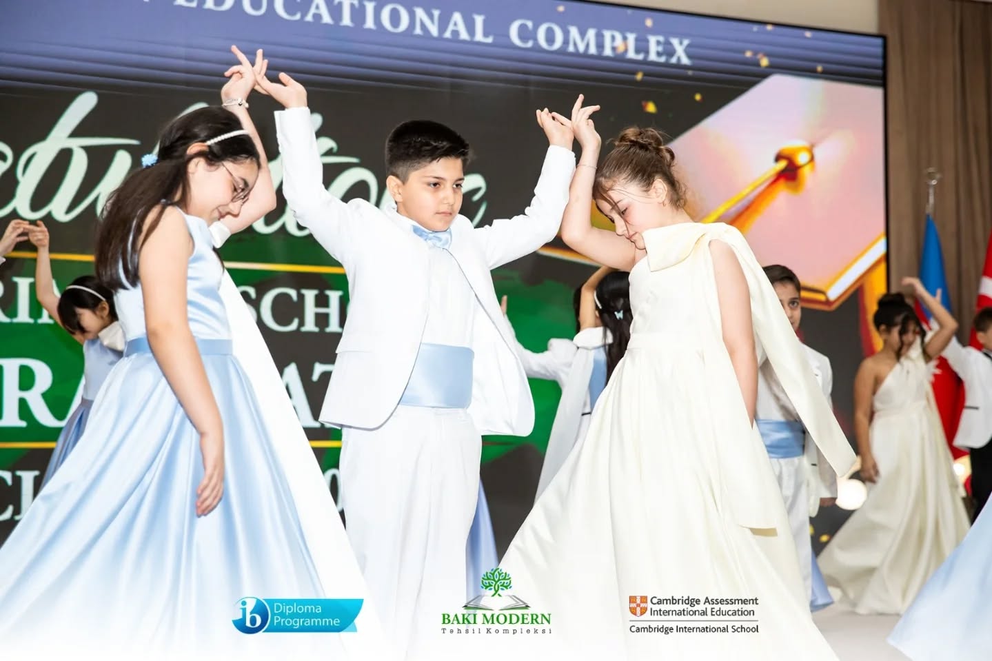 Primary School Students Celebrate Graduation at Baku Modern Education Complex