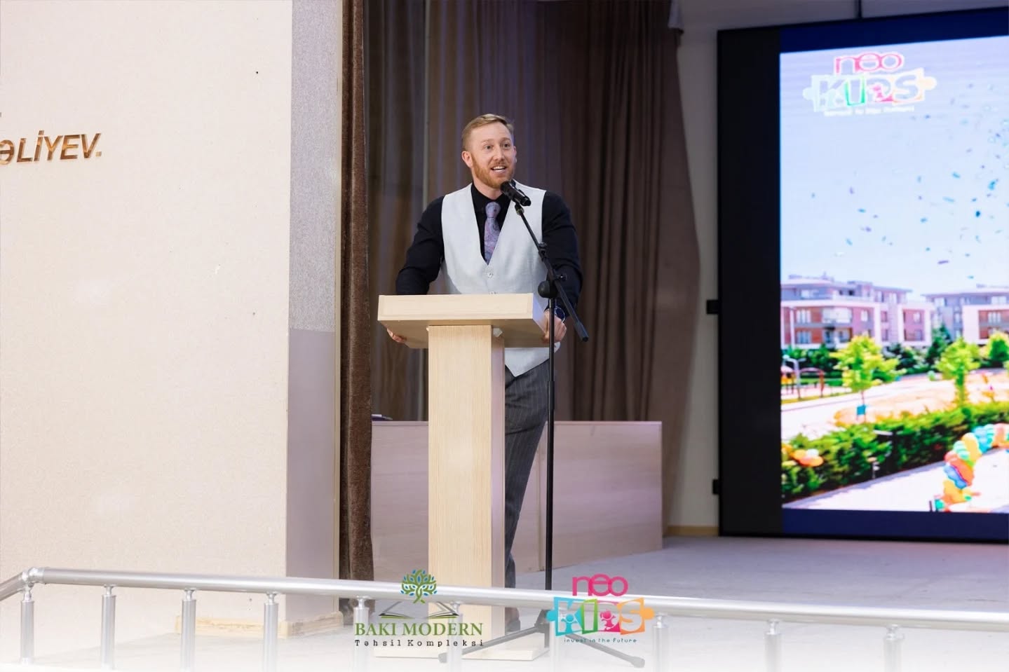Baku Modern Education Complex Welcomed NeoKids Children and Parents