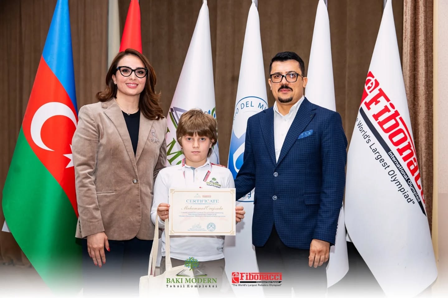 Şagirdlərimiz Fibonacci Beynəlxalq Olimpiadasındakı uğurlarına görə təbrik edildi