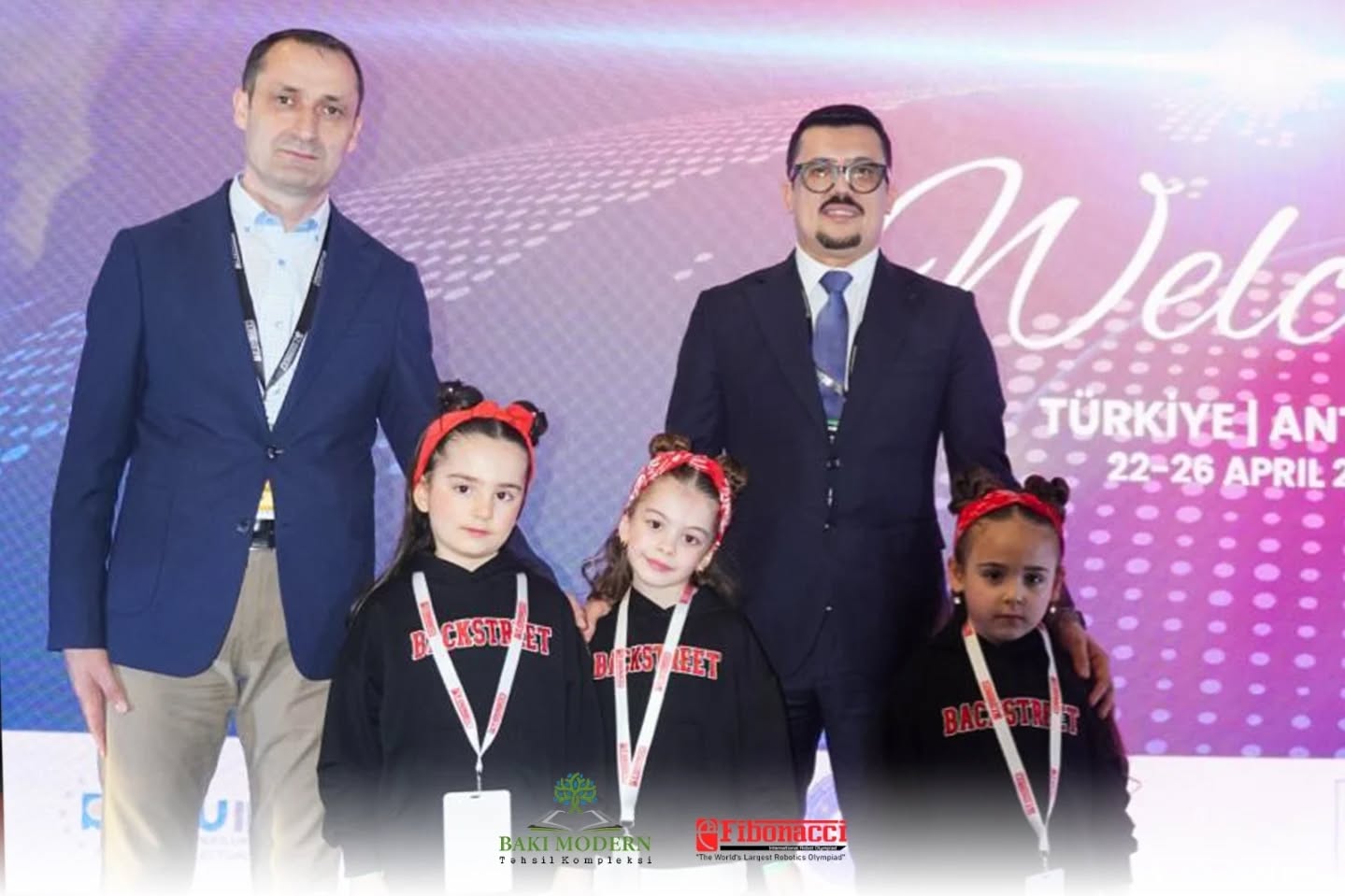 Bakı Modern şagirdləri beynəlxalq robot olimpiadasında Azərbaycanı təmsil edir