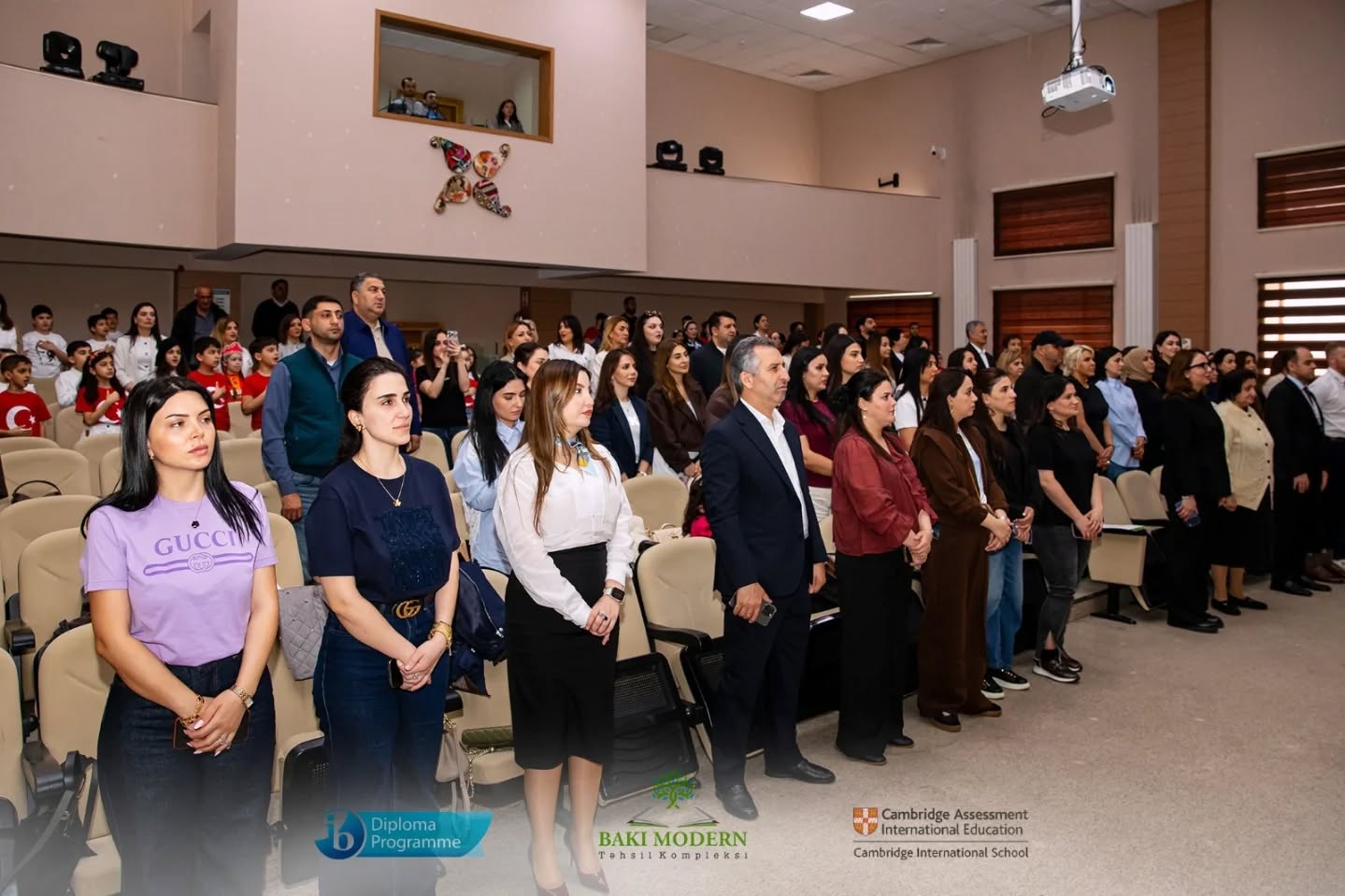 Şagirdlər Milli Suverenlik və Uşaq Bayramını rəngarəng çıxışlarla qeyd etdilər