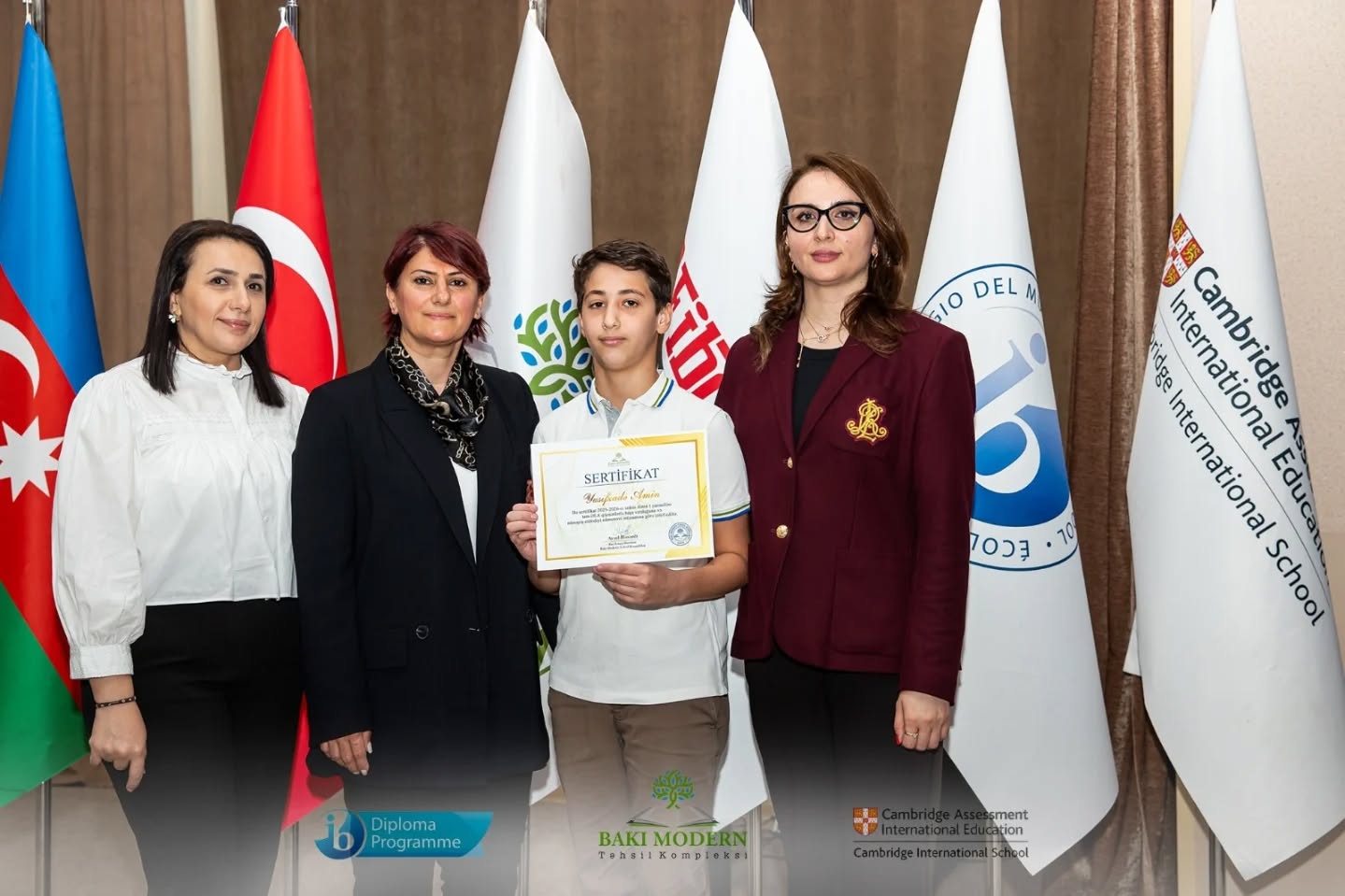 Baku Modern Recognizes High-Achieving Students for the First Half of the Academic Year