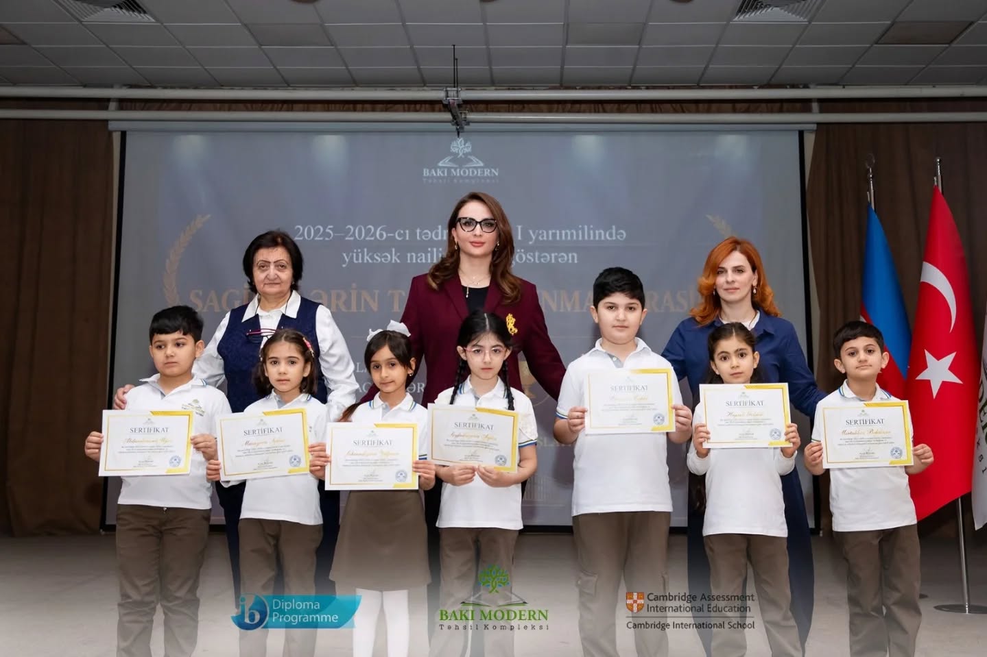 Primary School Students Honoured for Outstanding First-Semester Achievements