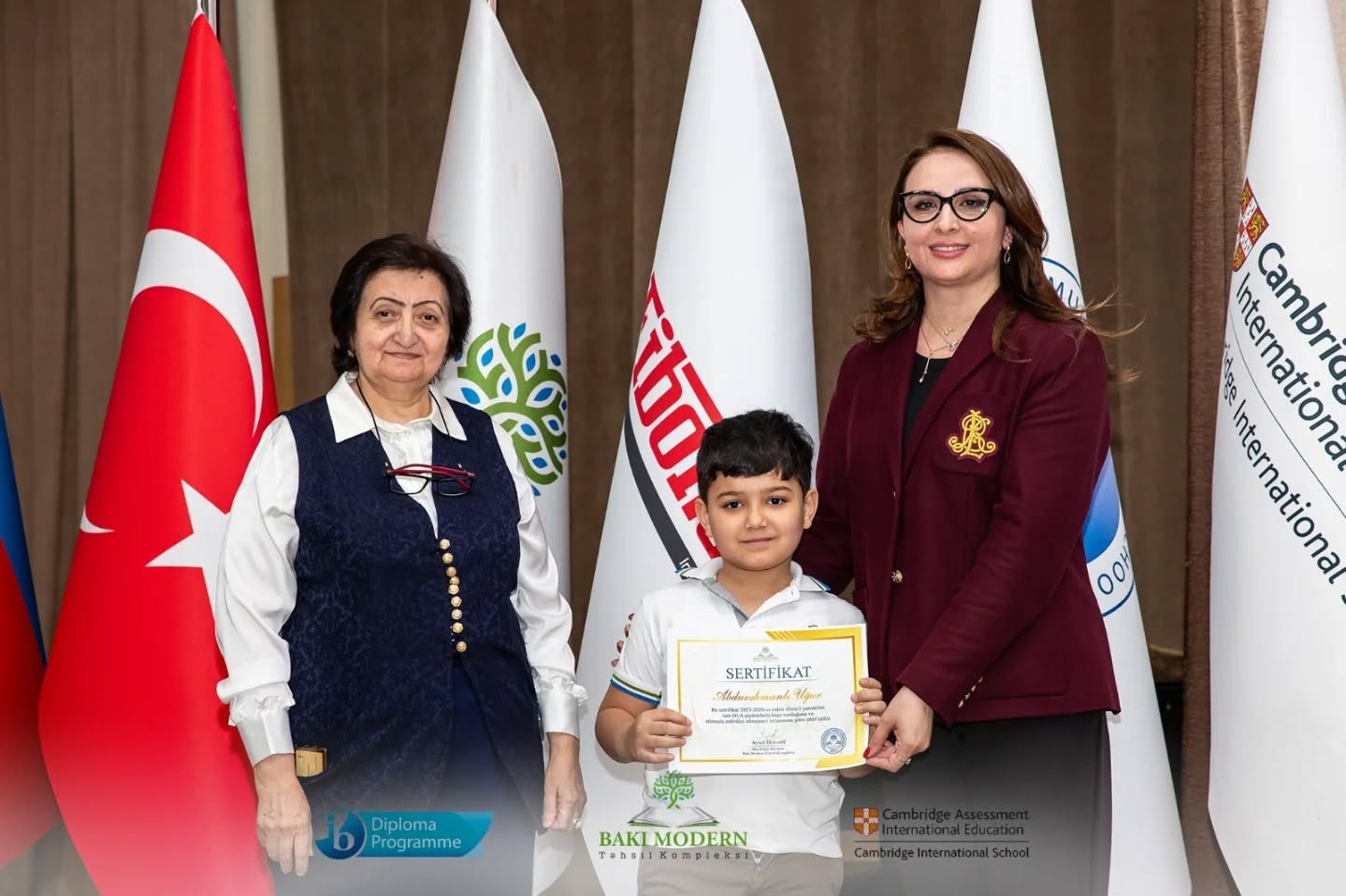 Primary School Students Honoured for Outstanding First-Semester Achievements