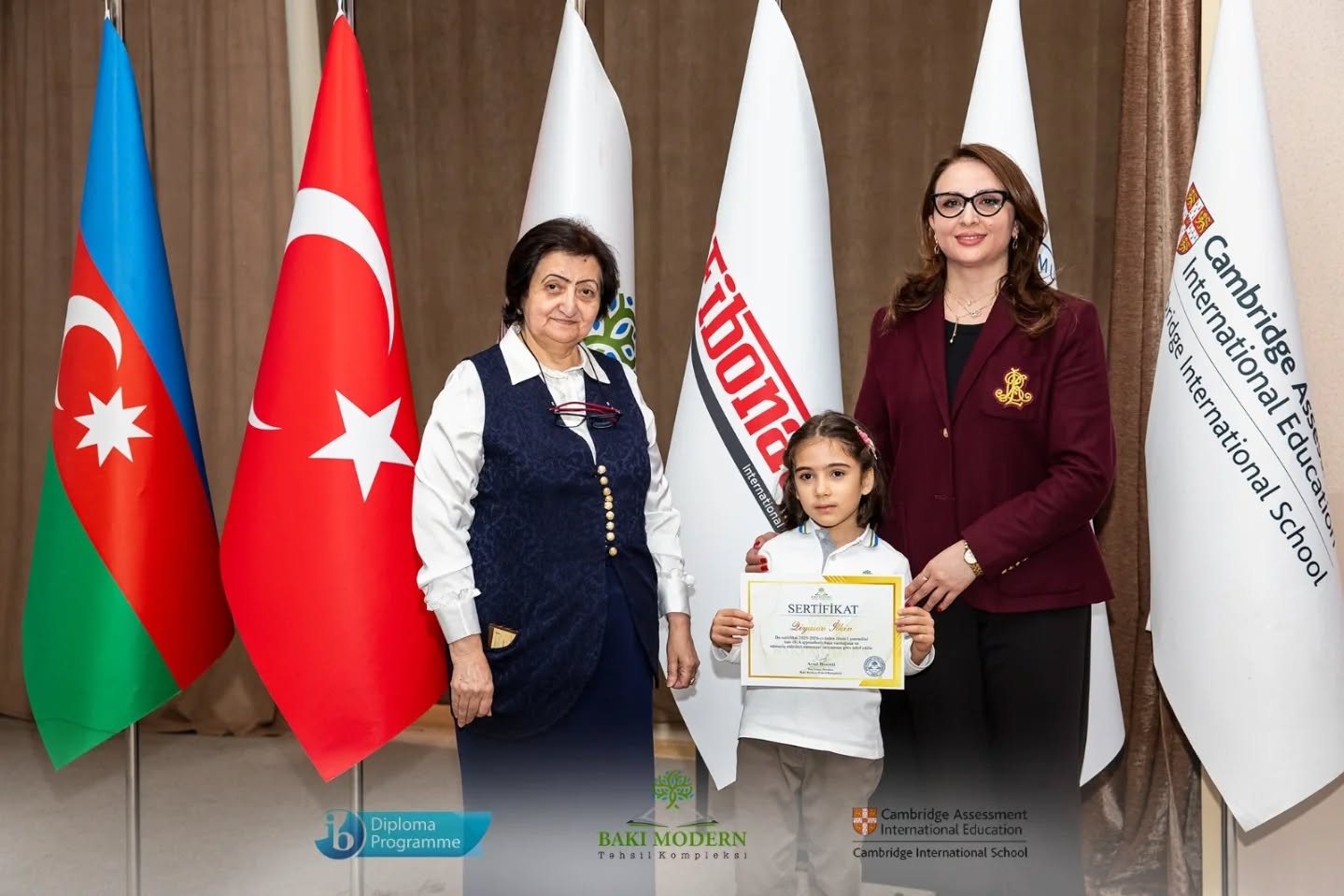 Primary School Students Honoured for Outstanding First-Semester Achievements