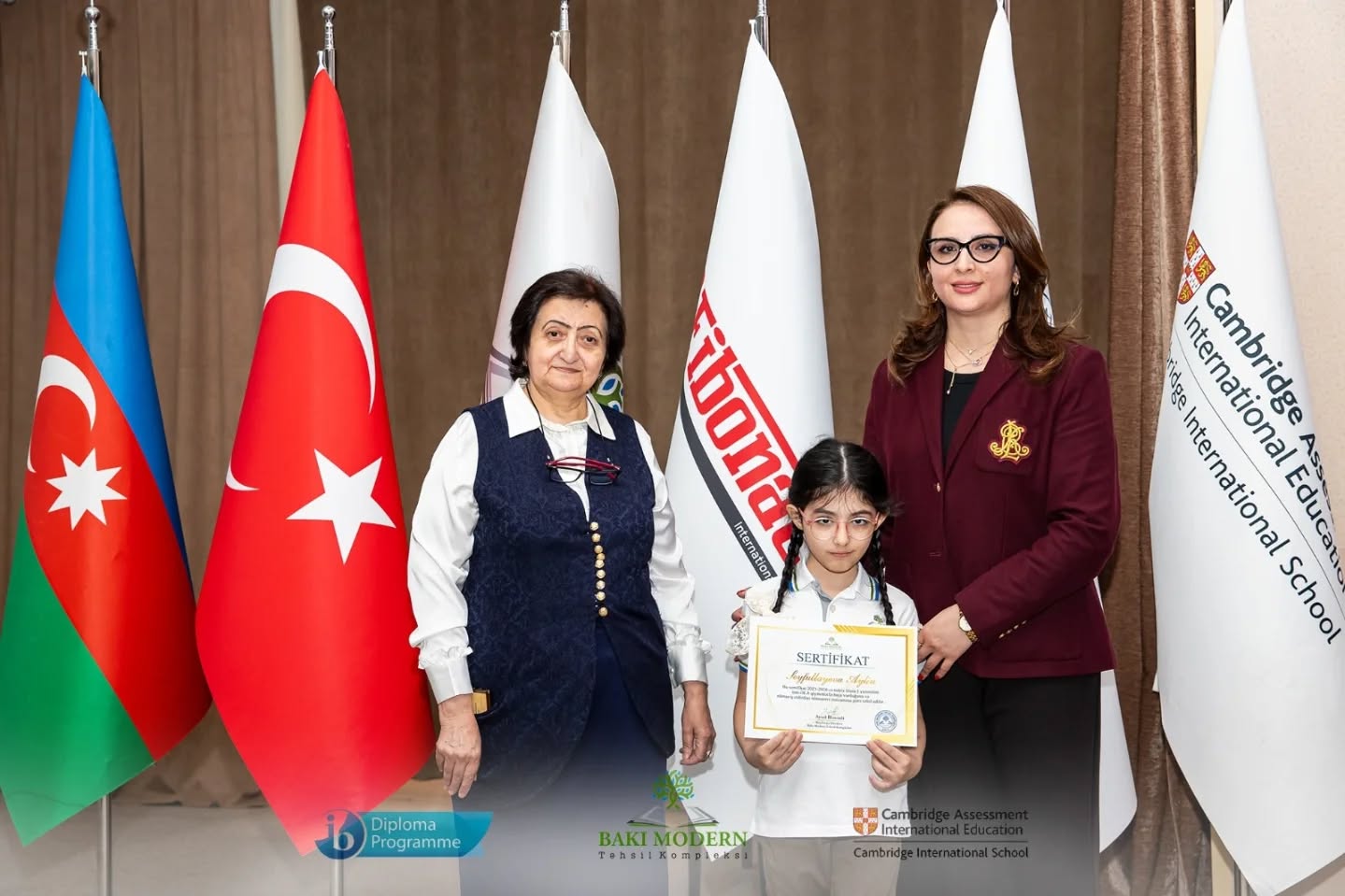 Primary School Students Honoured for Outstanding First-Semester Achievements