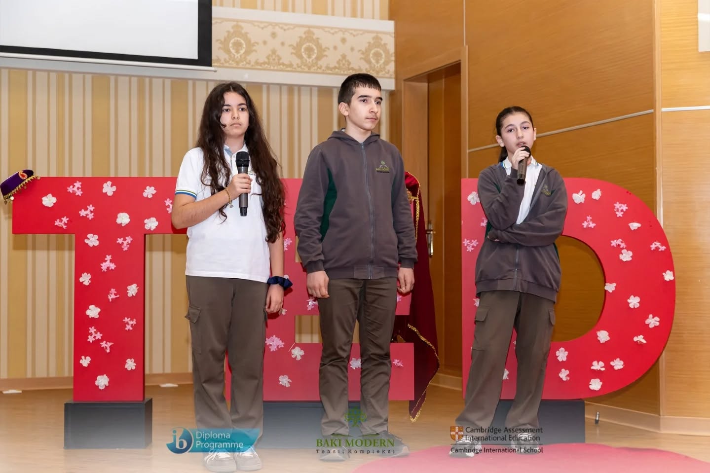 7-ci sinif şagirdləri TED-Ed Student Talks tədbirində bacarıqlarını nümayiş etdiriblər