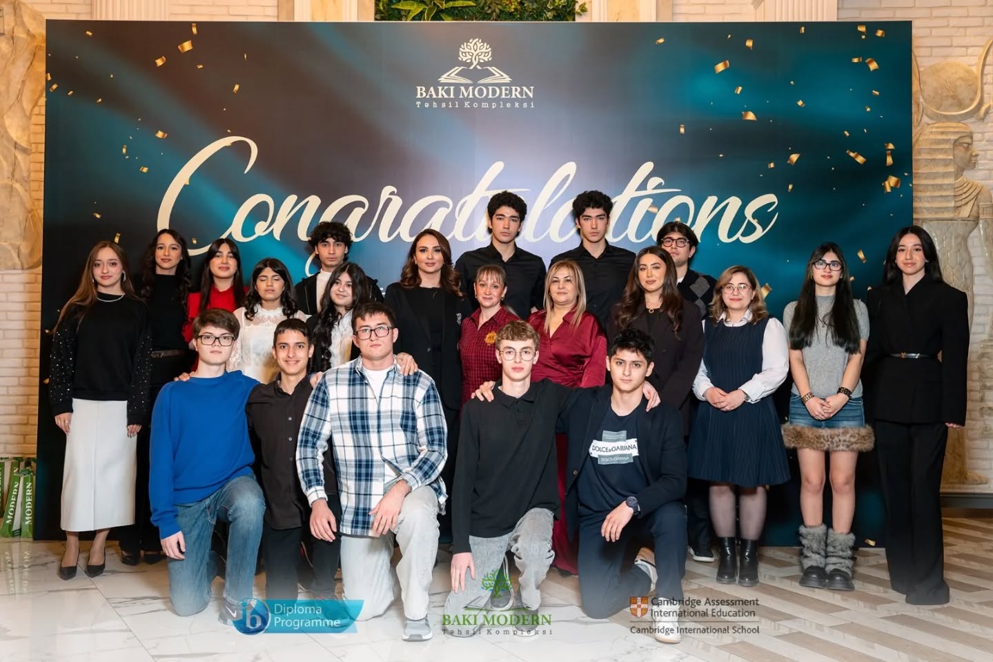 Graduates Come Together for a Traditional Dinner