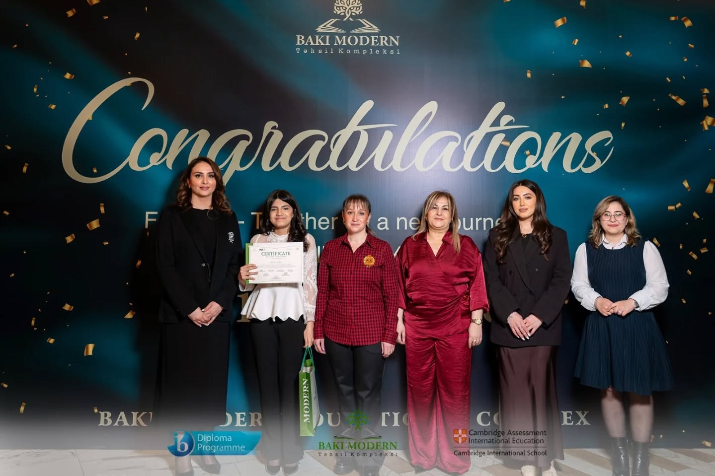 Graduates Come Together for a Traditional Dinner