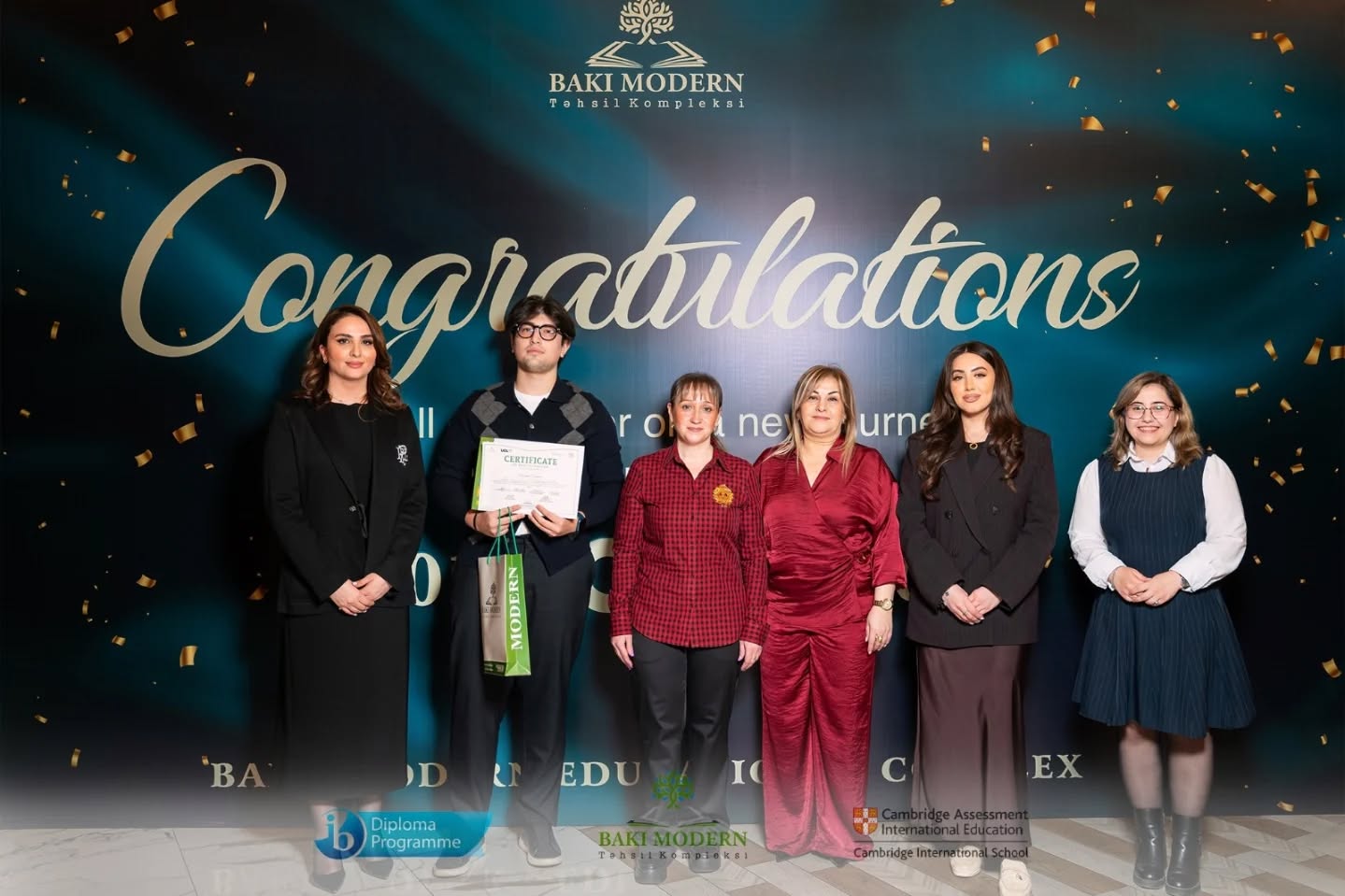 Graduates Come Together for a Traditional Dinner
