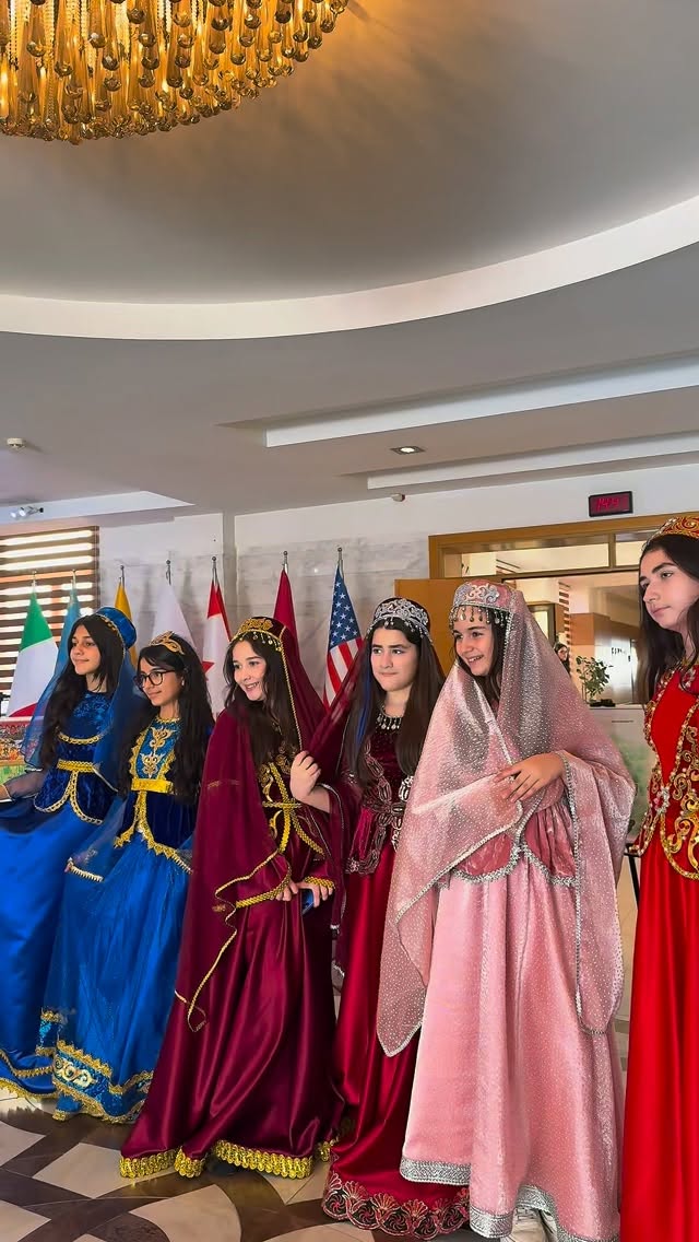 Altıncı sinif şagirdləri Novruz ruhunu poeziya ilə canlandırdılar