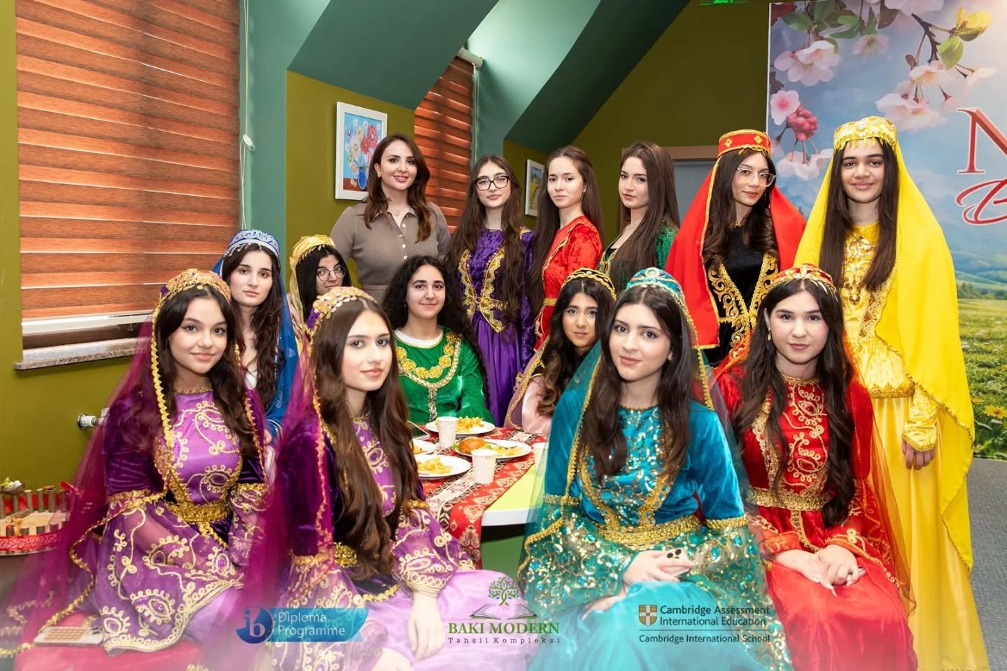 Şagirdlər Novruz bayramını musiqi və milli çıxışlarla qeyd etdilər