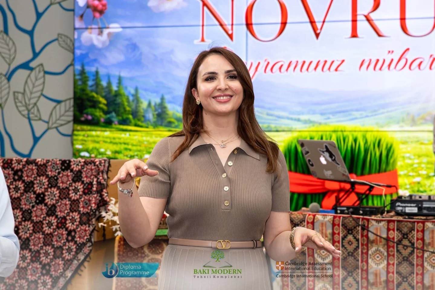 Şagirdlər Novruz bayramını musiqi və milli çıxışlarla qeyd etdilər