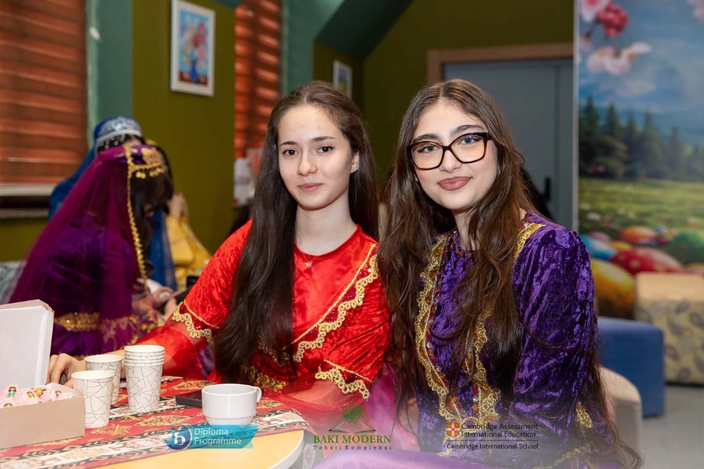 Şagirdlər Novruz bayramını musiqi və milli çıxışlarla qeyd etdilər