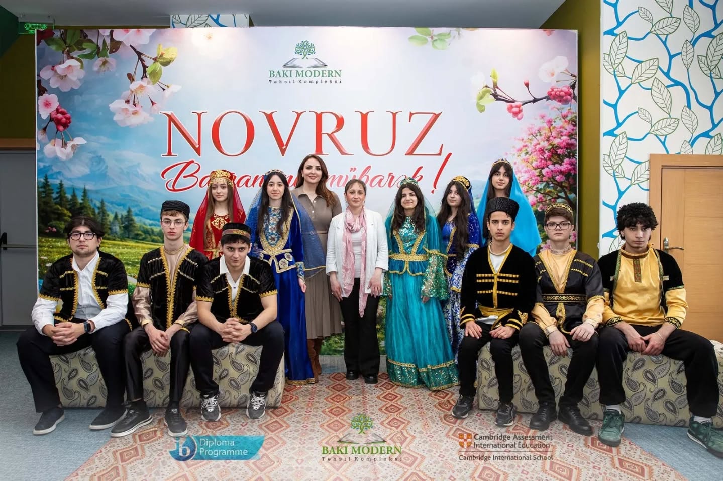 Şagirdlər Novruz bayramını musiqi və milli çıxışlarla qeyd etdilər