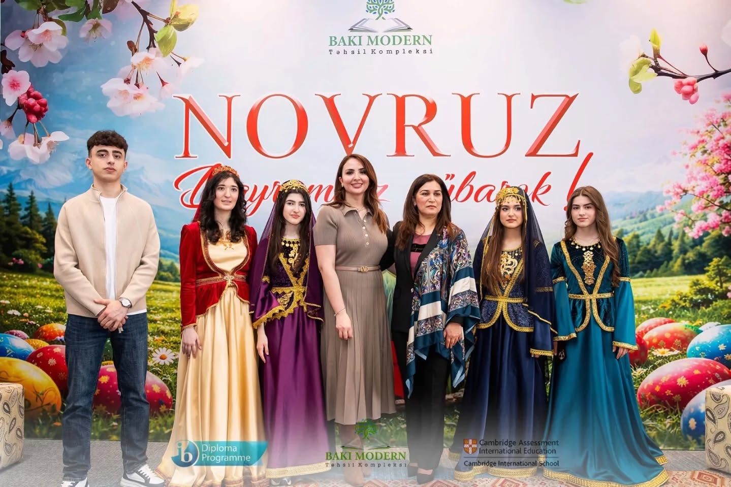 Şagirdlər Novruz bayramını musiqi və milli çıxışlarla qeyd etdilər