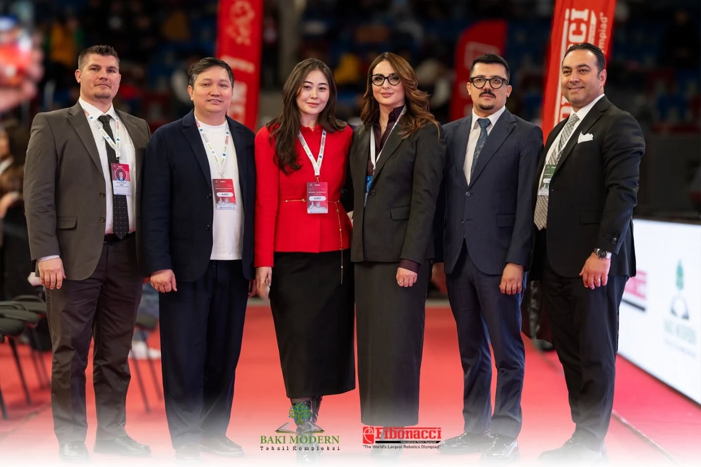 Bakıda beynəlxalq robot olimpiadası tələbə və professorları bir araya gətirib
